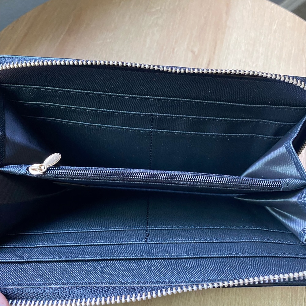 New - Picture 4 of 4